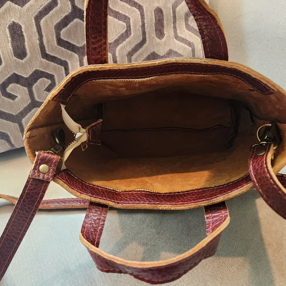 Portland Leather Goods Mini Crossbody Zippered Tote - Picture 3 of 3
